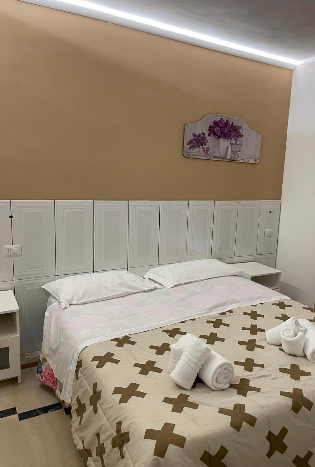 Solaris Paestum Bed & Breakfast Bagian luar foto