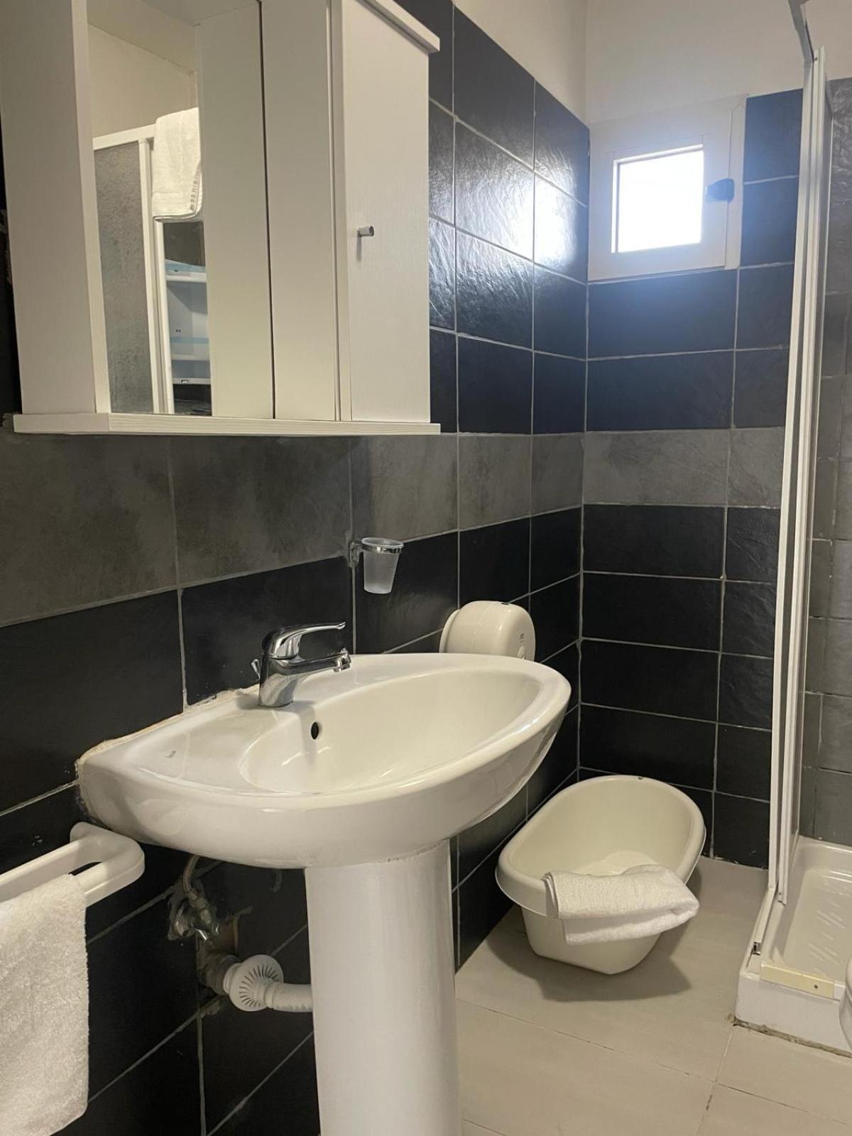 Solaris Paestum Bed & Breakfast Bagian luar foto