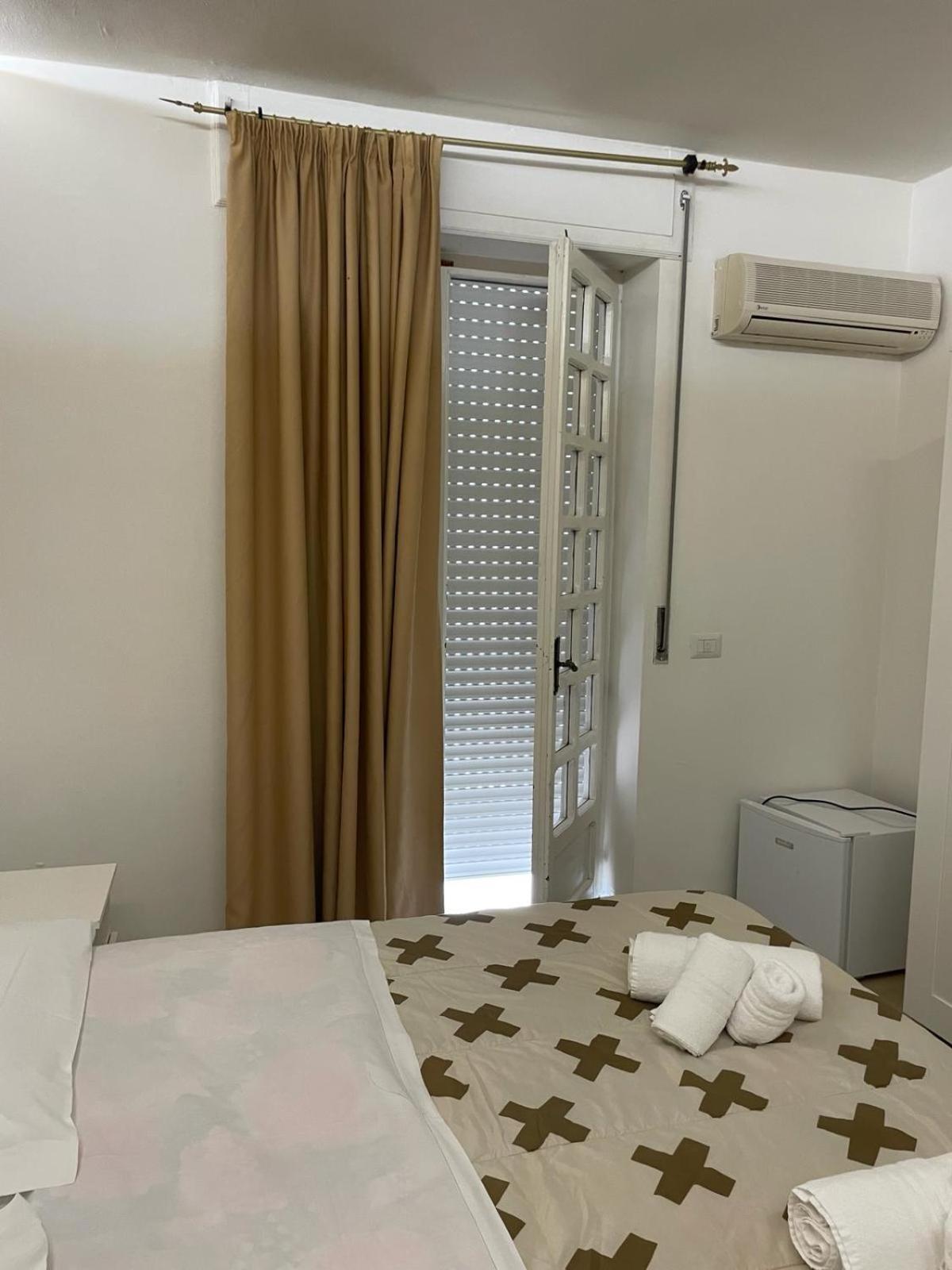 Solaris Paestum Bed & Breakfast Bagian luar foto
