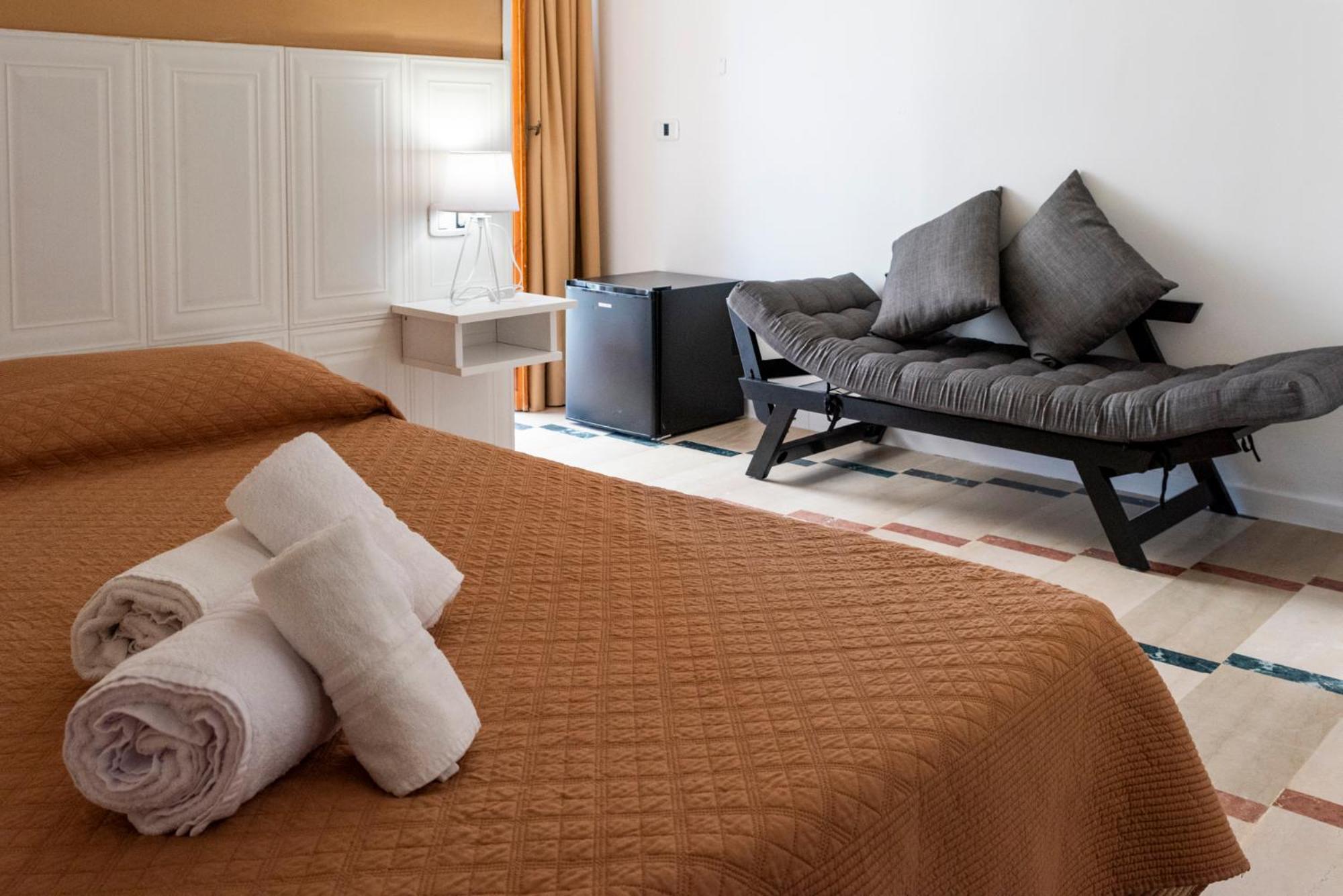 Solaris Paestum Bed & Breakfast Bagian luar foto