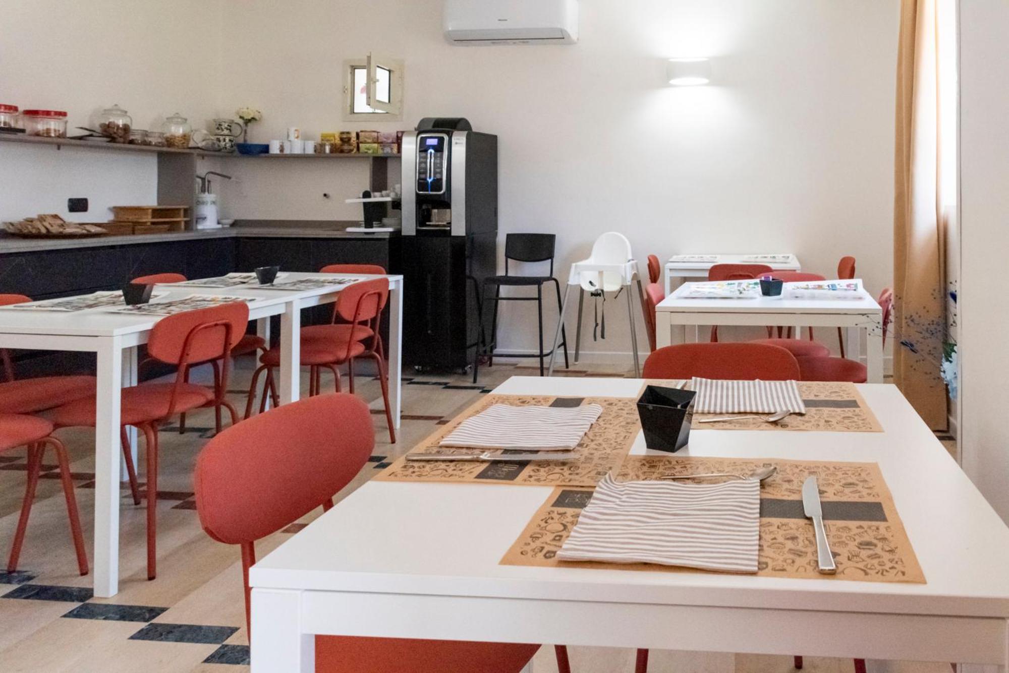 Solaris Paestum Bed & Breakfast Bagian luar foto