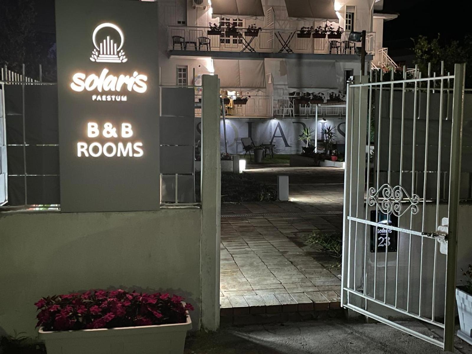 Solaris Paestum Bed & Breakfast Bagian luar foto